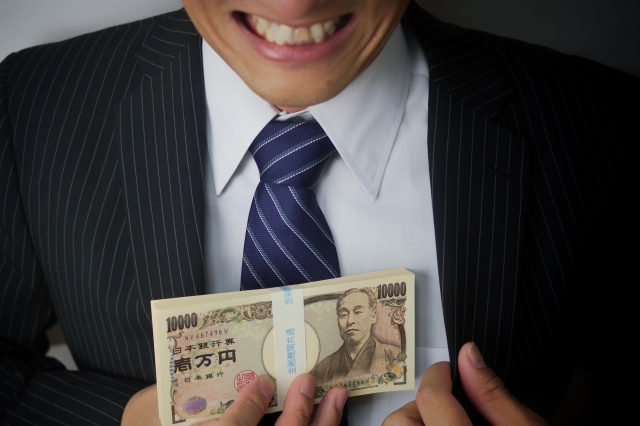 ヤミ金業者は金をせしめてほくそ笑む。砂川市で弁護士に無料相談して解決へ